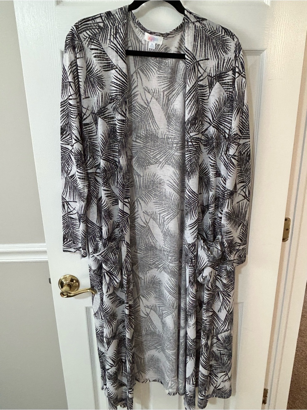 LuLaRoe XL Sarah Lightweight Black & White Palm-Print Open Cardigan